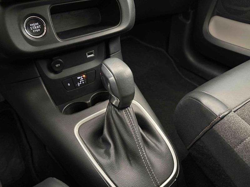 Citroën C3 (2022) Shine 1.2 PureTech 110K EAT6 - fotka 17 z 37