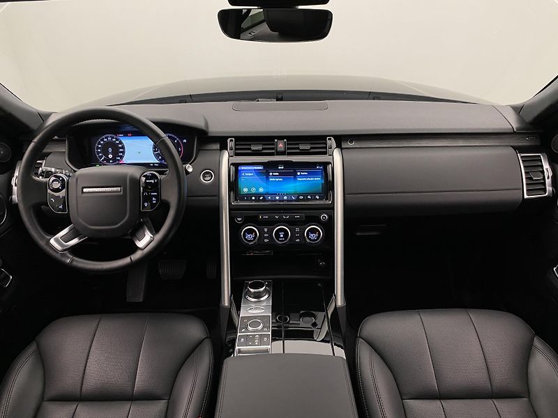 Land Rover Discovery SD6 HSE AWD AUT 7míst - fotka 2 z 49