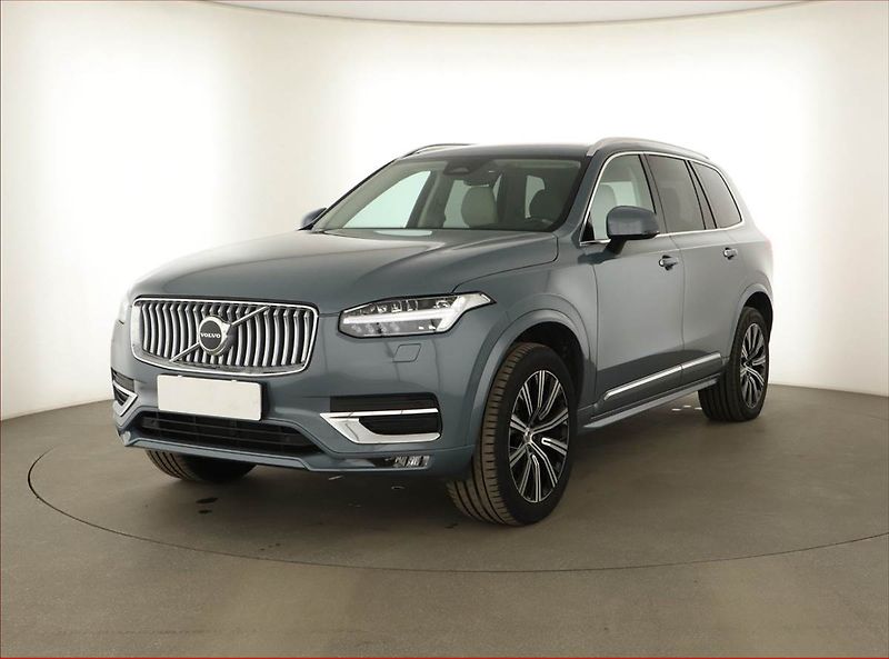 Volvo XC90 (2023) B5 AWD - fotka 2 z 19