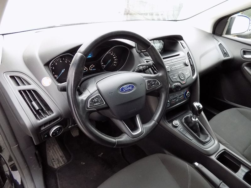 Ford Focus (2017) 1.0/Eco-Boost/Klimatizace/ - fotka 12 z 33