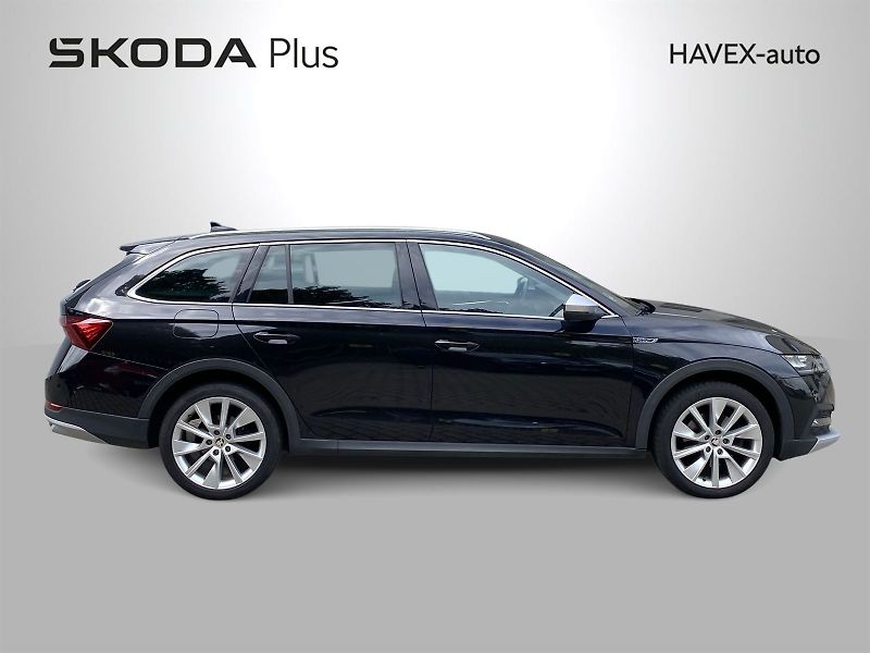 Škoda Octavia (2021) Combi 2.0 TDI 4x4 DSG Scout - fotka 34 z 36