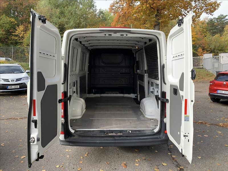 Volkswagen Crafter 2,0 TDI,1.MAJ,ČR,SERVISKA - fotka 14 z 15