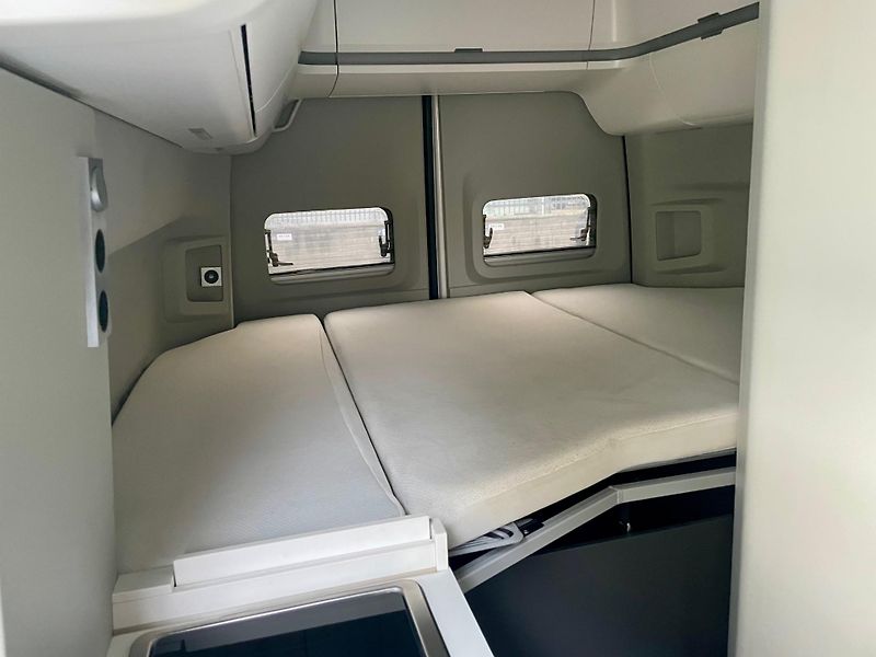 Volkswagen Grand California (2021) Crafter 2,0TDi 130kW AT - fotka 9 z 24
