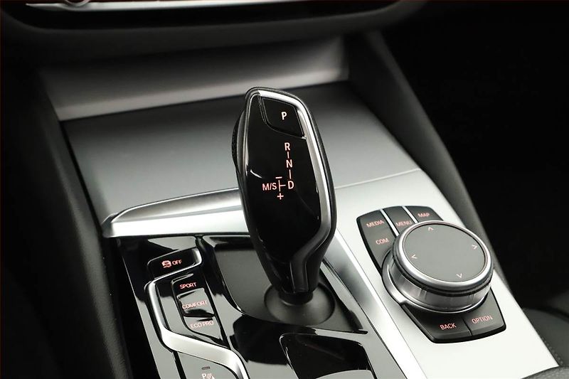 BMW Řada 6 (2022) 640i xDrive GT - fotka 10 z 20