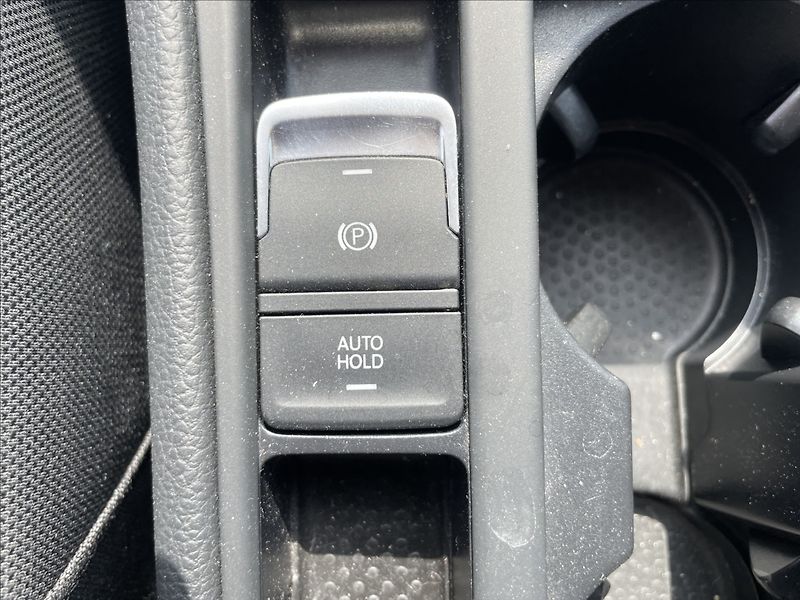 Volkswagen Golf 2,0 TDi 110kw DSG LED Radar po - fotka 22 z 39