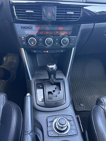 Mazda CX-5 2.0 Skyactiv-G AWD AT Revolut. - fotka 17 z 38