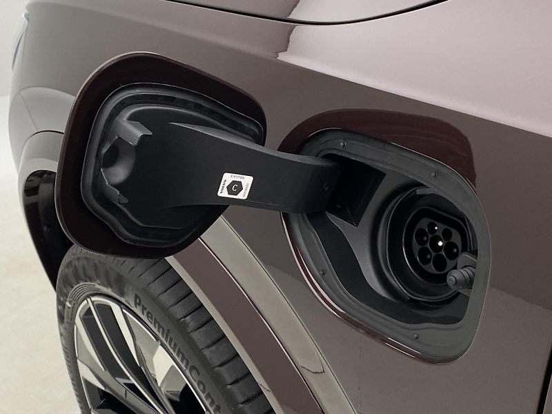 Volvo XC90 (2026) T8 AWD Plug-in BRIGHT PLUS 7m - fotka 19 z 72