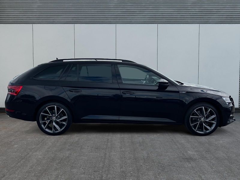 Škoda Superb (2022) SPORTLINE 2.0TSI 206kW 4x4 DPH - fotka 8 z 37