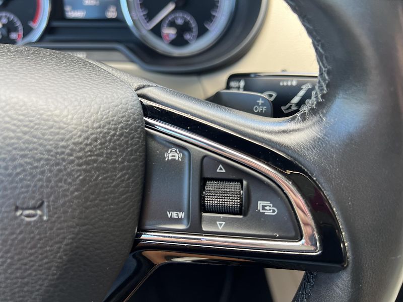 Škoda Octavia 2.0TDi 135kw 4x4 DSG ČR odpDPH - fotka 21 z 49