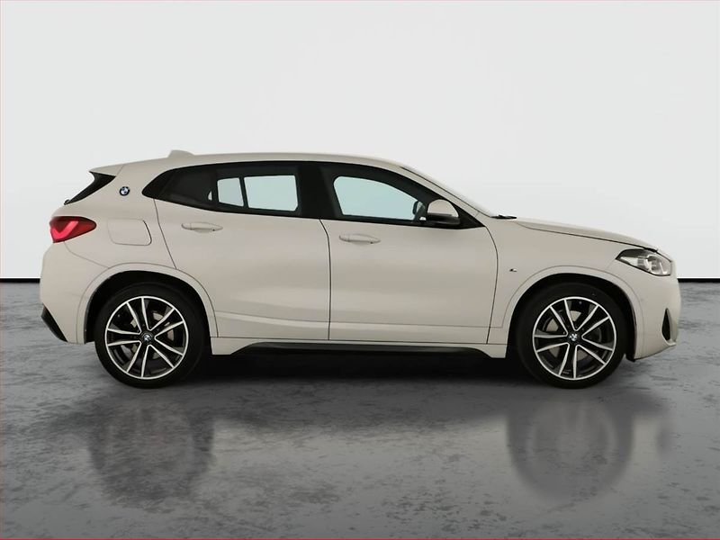 BMW X2 (2021) xDrive25e - fotka 6 z 22
