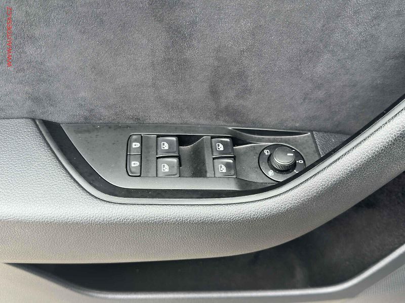 Škoda Superb (2017) 2.0TDi 4x4, ČR, DSG, bixen - fotka 11 z 23