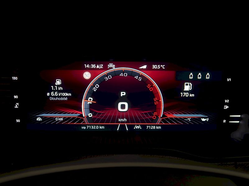 Škoda Karoq (2026) SPORTLINE 2.0TSI 140KW DSG - fotka 19 z 42