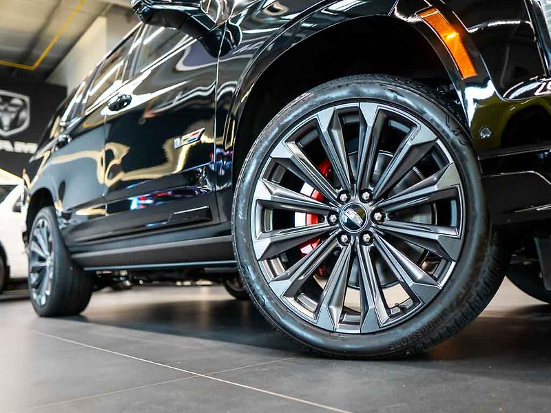 Cadillac Escalade (2026) 6.2 V Supercharged 682 HP 2026 - fotka 50 z 50