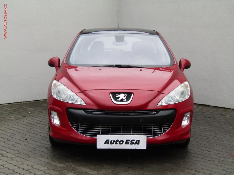 Peugeot 308 (2010) 1.6i, 1.maj,ČR, temp, park - fotka 2 z 3