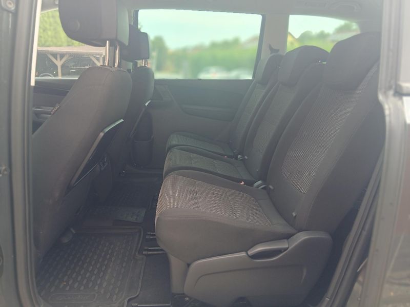 Seat Alhambra 2.0 TDi 7míst DSG - fotka 12 z 40