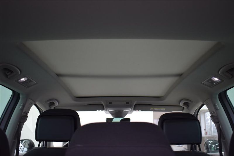 Volkswagen Tiguan 2,0 TDi, virtual,pano,navi, - fotka 14 z 44