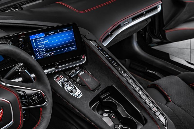 Chevrolet Corvette STINGRAY 3LT - fotka 19 z 26