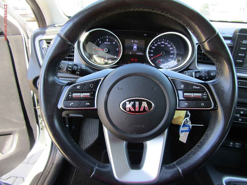Kia Ceed (2019) 1.6 CRDi, ČR, AC, tempo - fotka 12 z 18