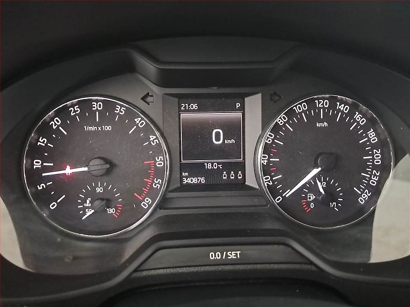 Škoda Octavia (2013) Elegance 1.6 TDI, Automat - fotka 11 z 16