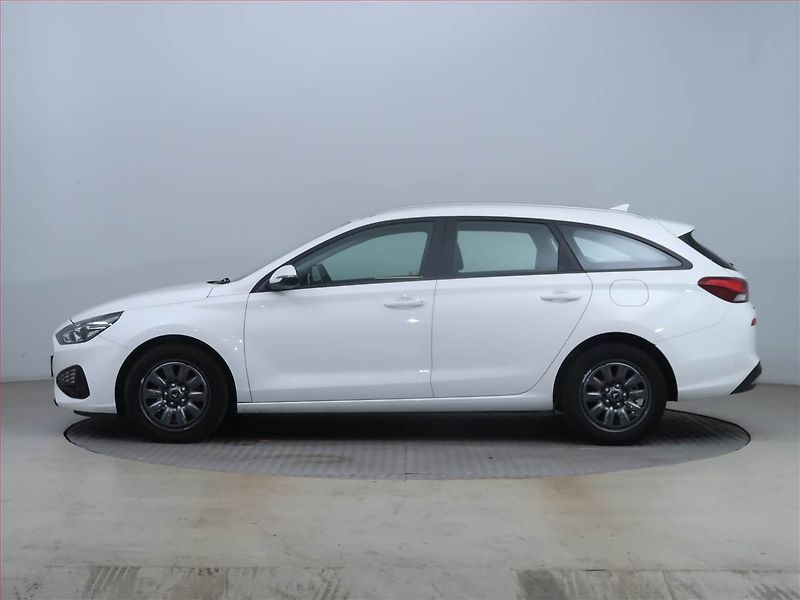 Hyundai i30 (2023) 1.0 T-GDI, ČR,1.maj, Tempomat - fotka 3 z 14