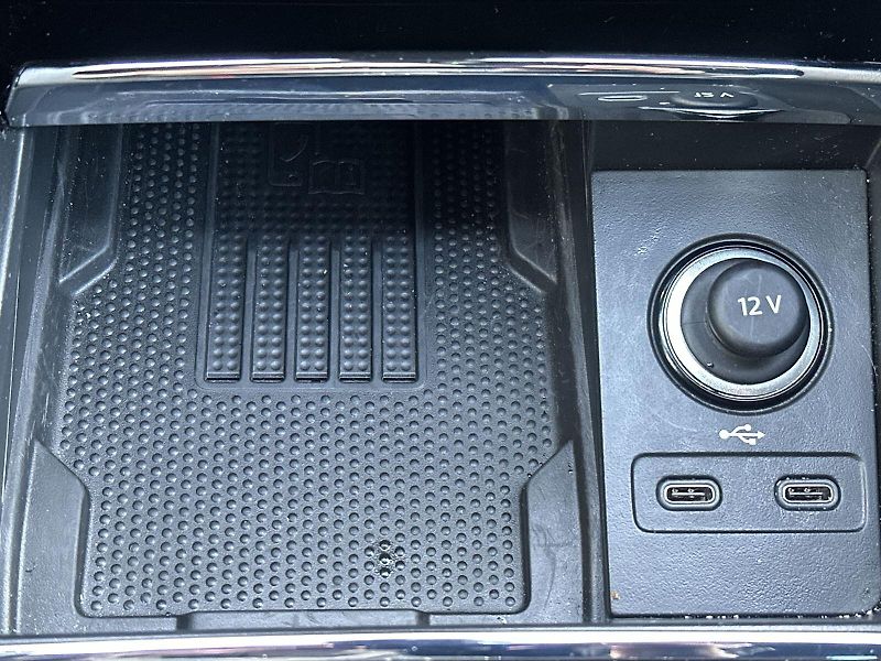 Škoda Karoq (2025) 2.0 TDI 4x4 DSG Sportline - fotka 23 z 33