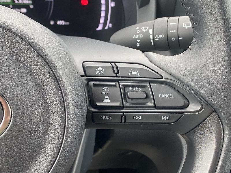 Toyota Yaris Cross 1.5HEV, ČR-1m, Style, DPH - fotka 16 z 26