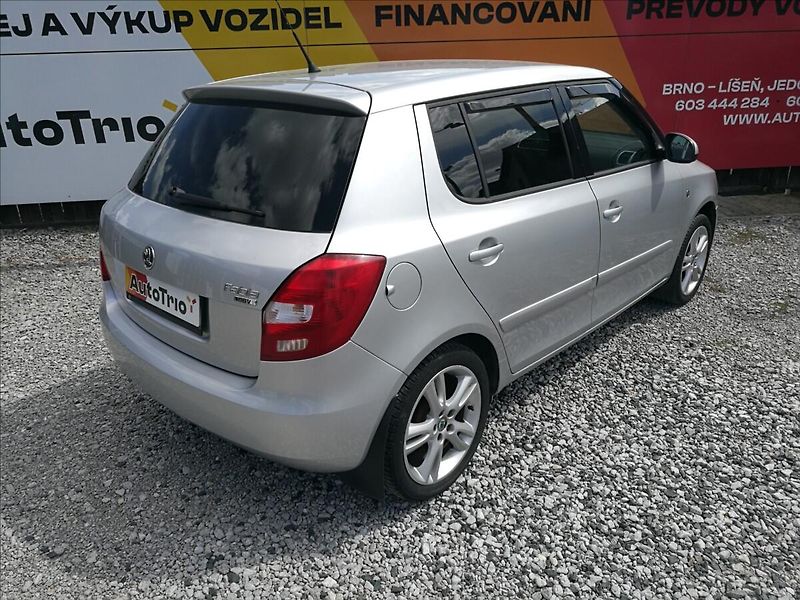 Škoda Fabia 1,4 i 16v klima - fotka 3 z 15