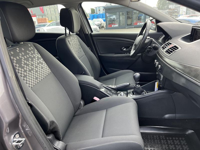 Renault Mégane 1.5DCi KLIMA TEMPOMAT odp.DPH - fotka 33 z 44