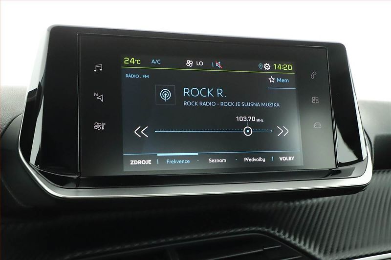 Peugeot 208 (2020) 50 kWh, SoH 91%, Automat - fotka 9 z 21