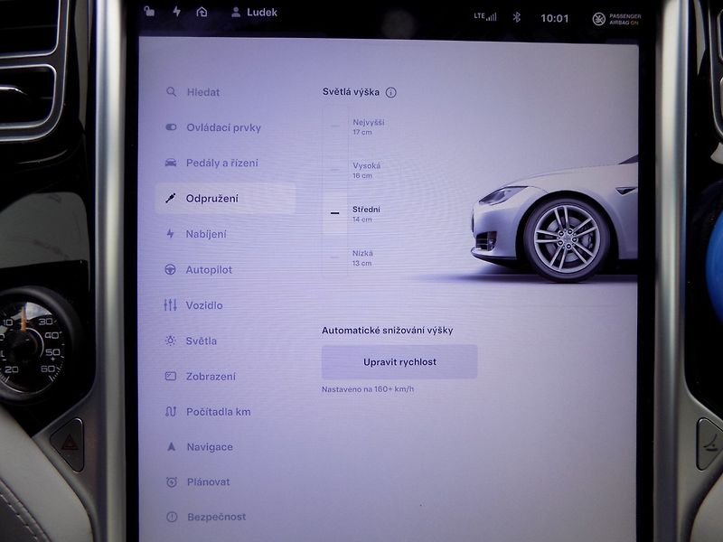Tesla Model S (2015) 90D/1.Maj.ČR/Ludicrous/762PS/ - fotka 28 z 39