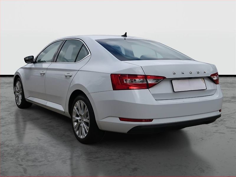Škoda Superb (2022) Style 2.0 TDI - fotka 4 z 22