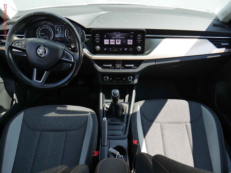 Škoda Scala (2020) 1.6 TDi, ČR, Style, LED - fotka 8 z 19