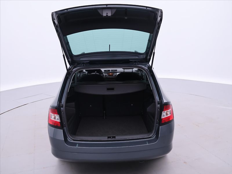 Škoda Fabia 1,2 TSI CZ Style Aut.Klima - fotka 9 z 26