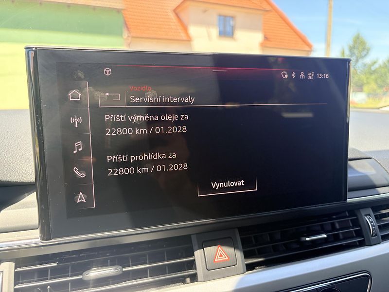 Audi A4 Avant 2.0TDI DSG QUATTRO LED - fotka 40 z 56