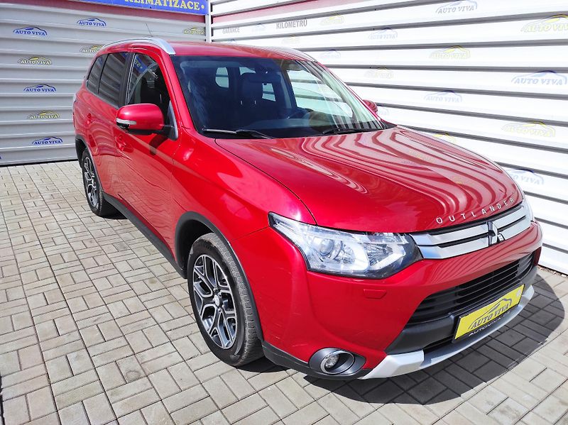 Mitsubishi Outlander 2.2D 110kW 6 st. MAN 4X4 7Míst - fotka 8 z 44