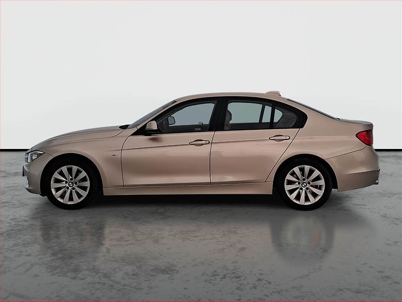 BMW Řada 3 (2015) Modern Line 320 d xDrive, 4X4 - fotka 3 z 20