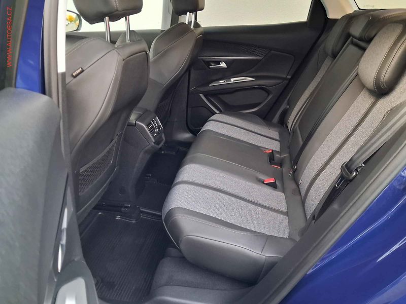 Peugeot 3008 (2020) 1.5HDi, AC, tempo, kamera - fotka 10 z 20