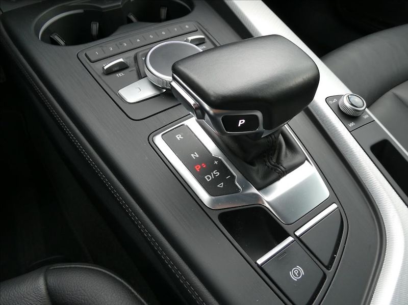 Audi A4 Avant 2,0 TDi 140kW,AT,Quattro - fotka 22 z 31