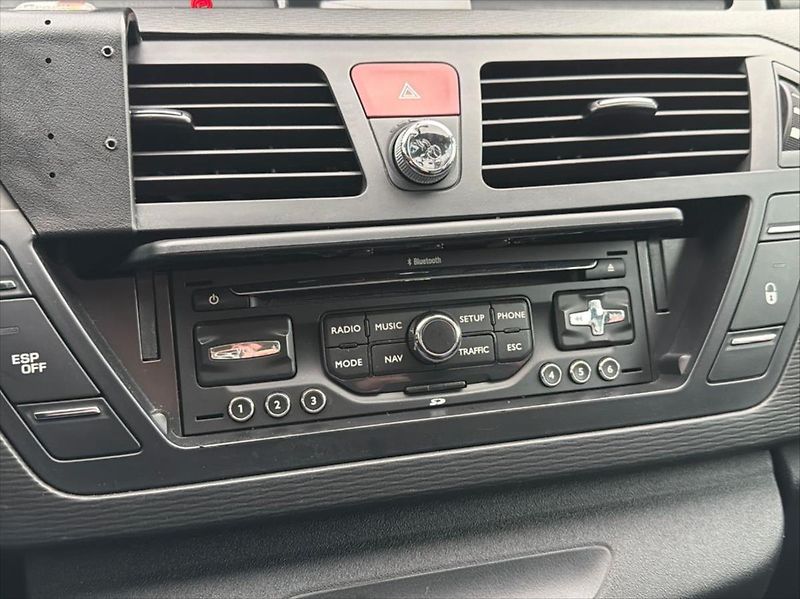 Citroën C4 Picasso 2,0 HDi 120 KW 7 míst DPH - fotka 21 z 26