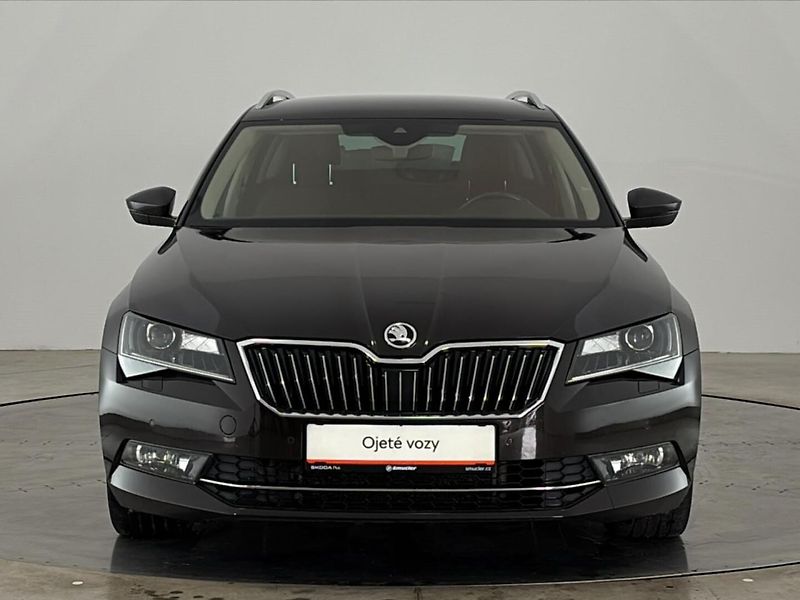 Škoda Superb Laurin & Klement 4x4 DSG - fotka 4 z 32