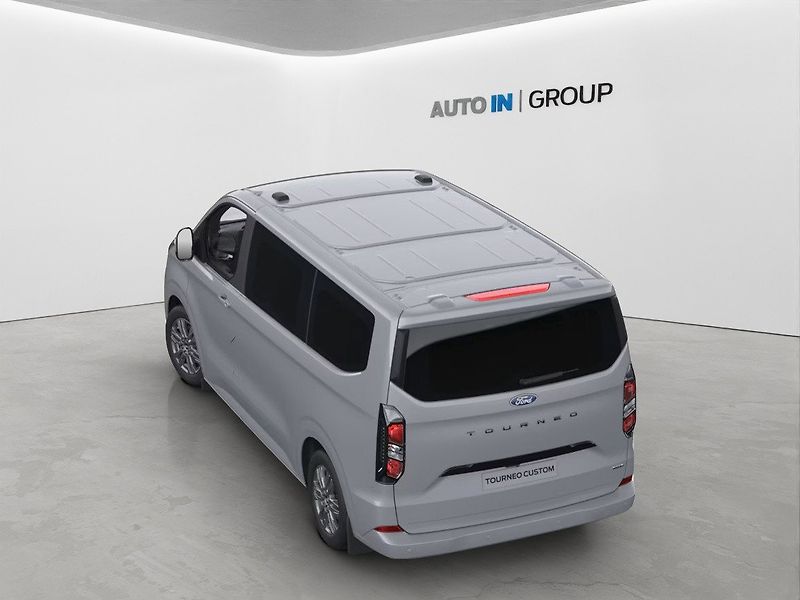 Ford Tourneo Custom (2026) 2,0 EcoBlue L2 TITANIUM - fotka 4 z 6