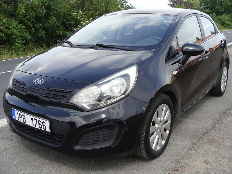 Kia Rio 1.4i, 80 kW, klimatizace - fotka 1 z 23