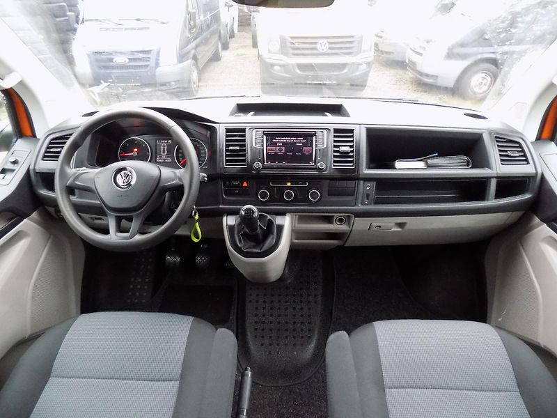 Volkswagen Transporter 2,0 TDI 110 KW DC 5 MÍST TEMP. - fotka 21 z 35