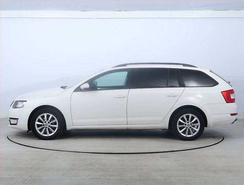 Škoda Octavia (2013) 1.6 TDI, Tempomat - fotka 3 z 18