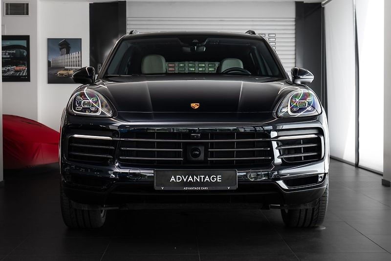 Porsche Cayenne E-Hybrid Platinum Edition/Bose - fotka 2 z 28