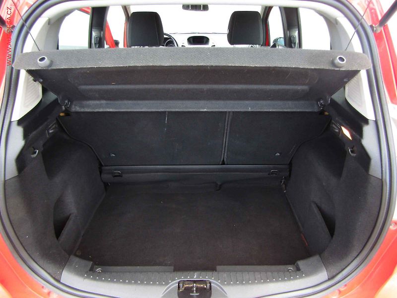 Ford B-MAX (2016) 1.4i, 1.maj,ČR, Trend - fotka 7 z 17