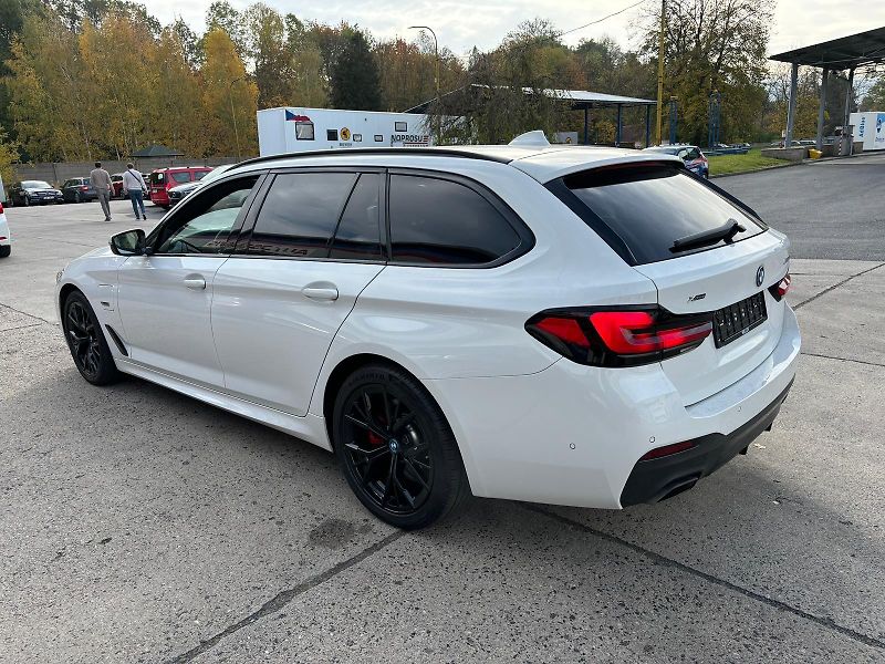 BMW Řada 5 (2024) 2.0 /215kW - fotka 3 z 12