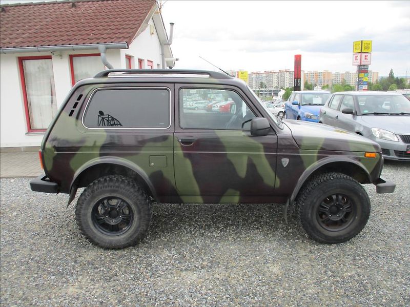 Lada Niva 1,7 i, BRONTO,4x4,klima,tažné, - fotka 4 z 29