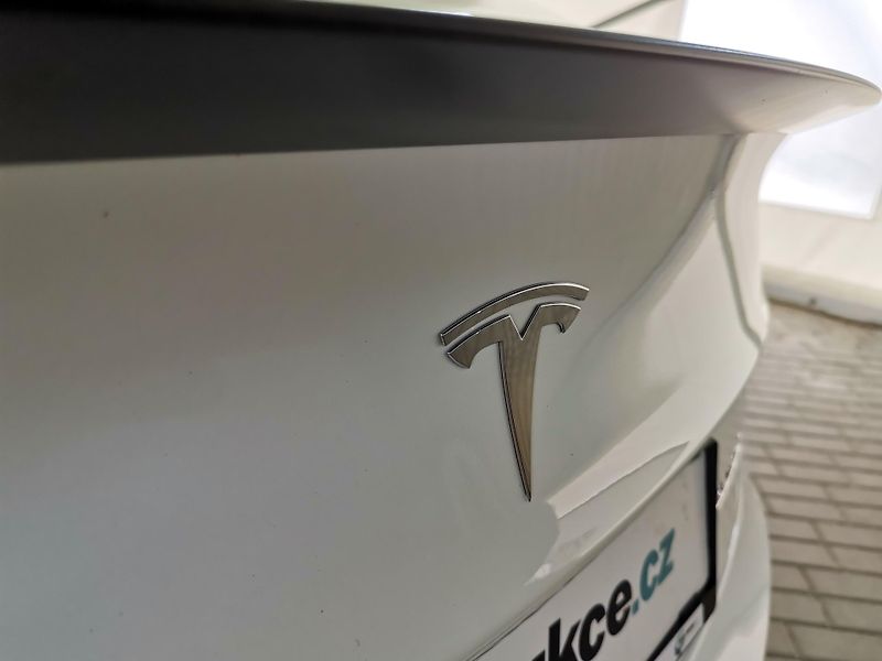 Tesla Model 3 (2021) 377KW Performance 39tkm DPH  - fotka 24 z 28