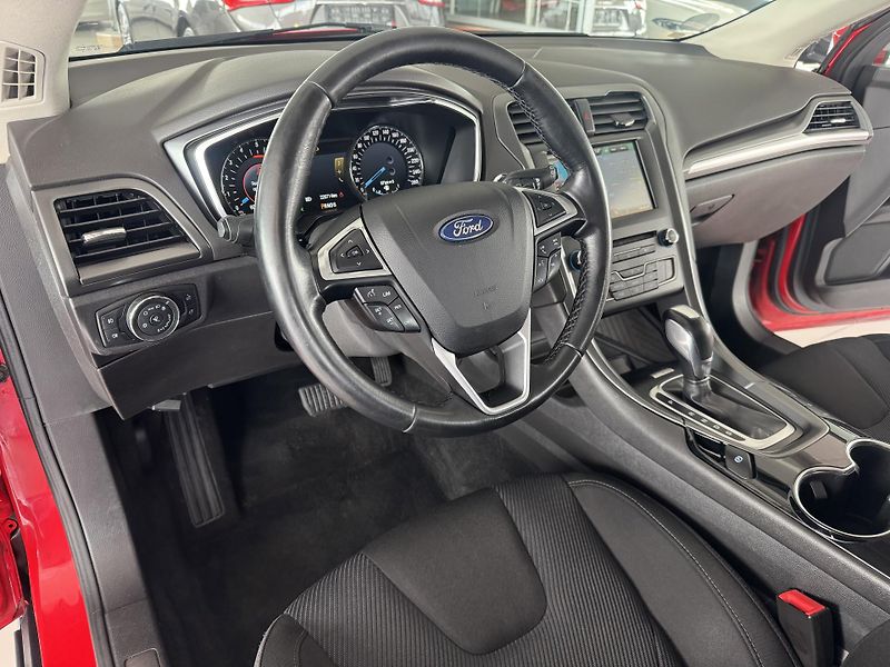 Ford Mondeo 2,0TDCi AUT*Titanium*Tažné - fotka 9 z 33